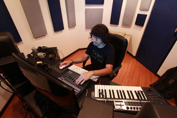 DenySurya-studio