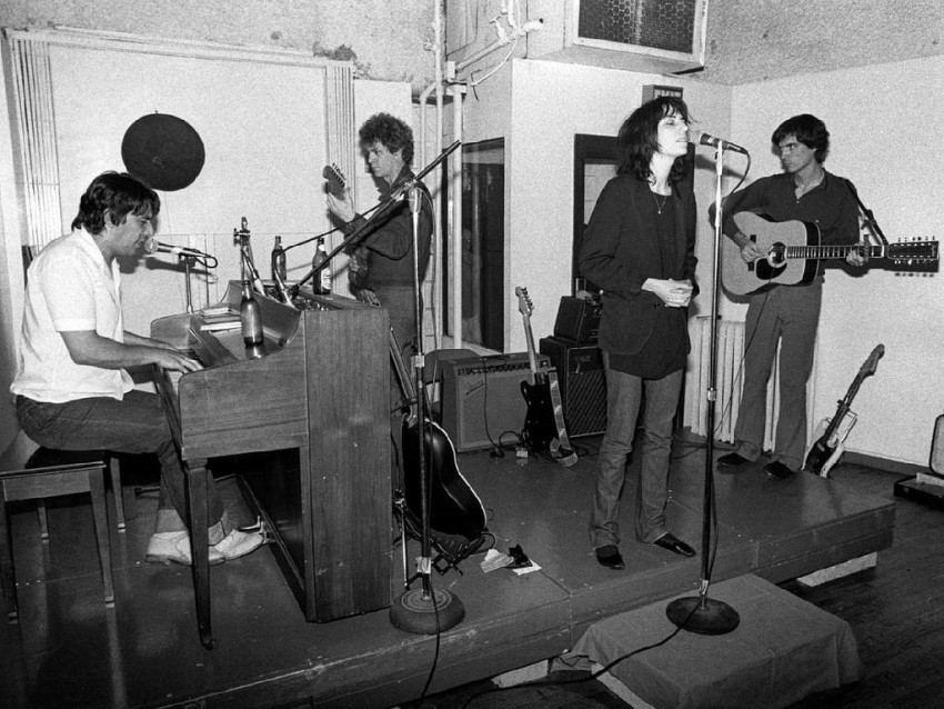 Lou Reed, John Cale, Patti Smith, & David Byrne, NYC 1976 | Foto oleh Bob Gruen
