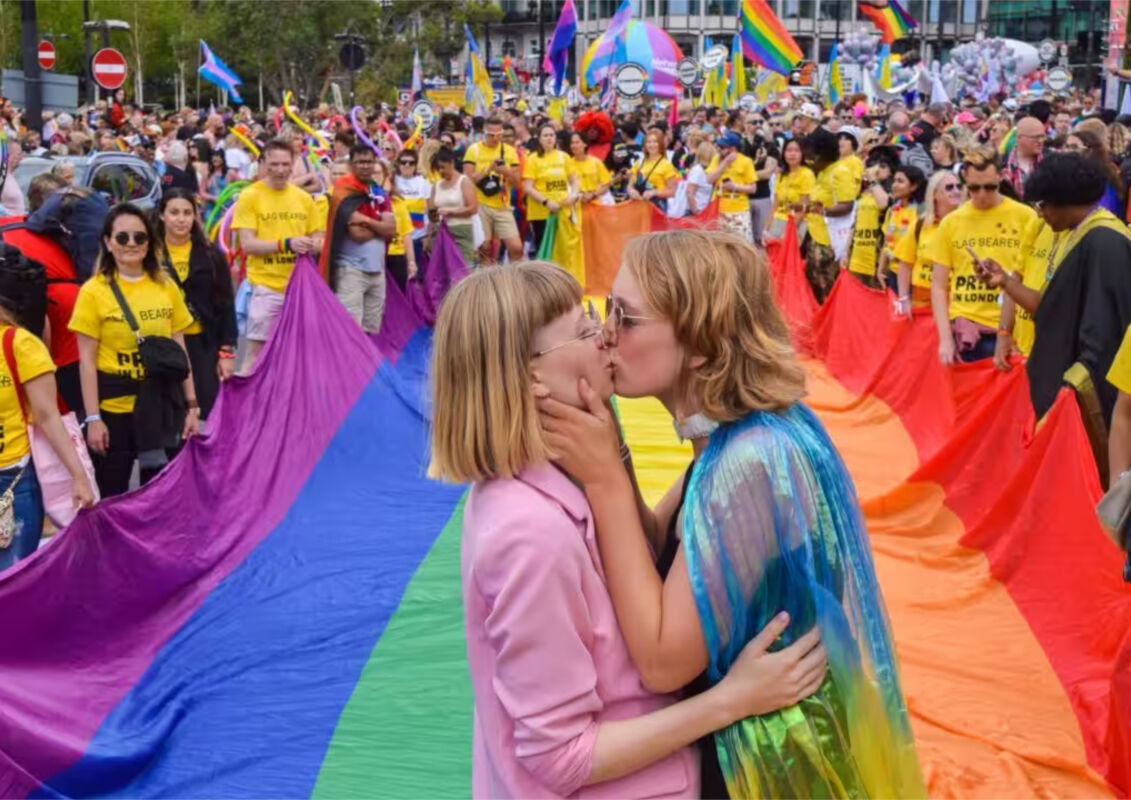 RainbowFlag-RudolfDethu-blog